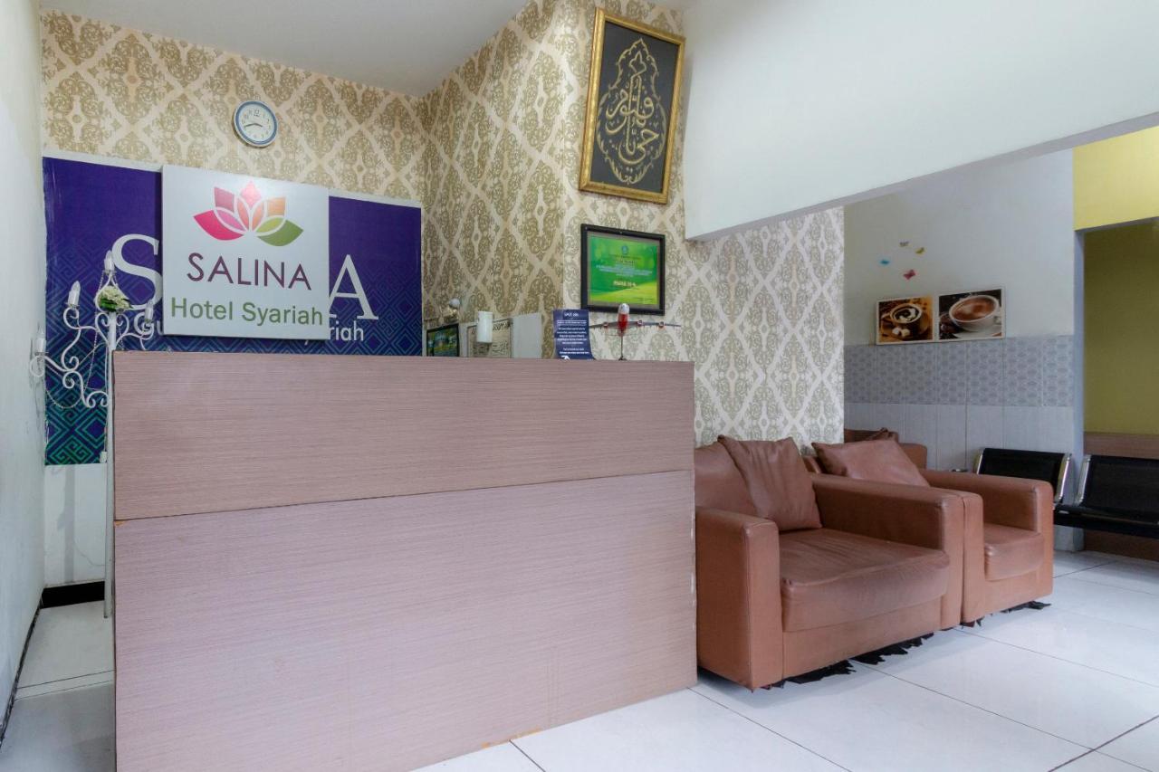 Spot On 2425 Salina Hotel Syariah 诗都阿佐 外观 照片