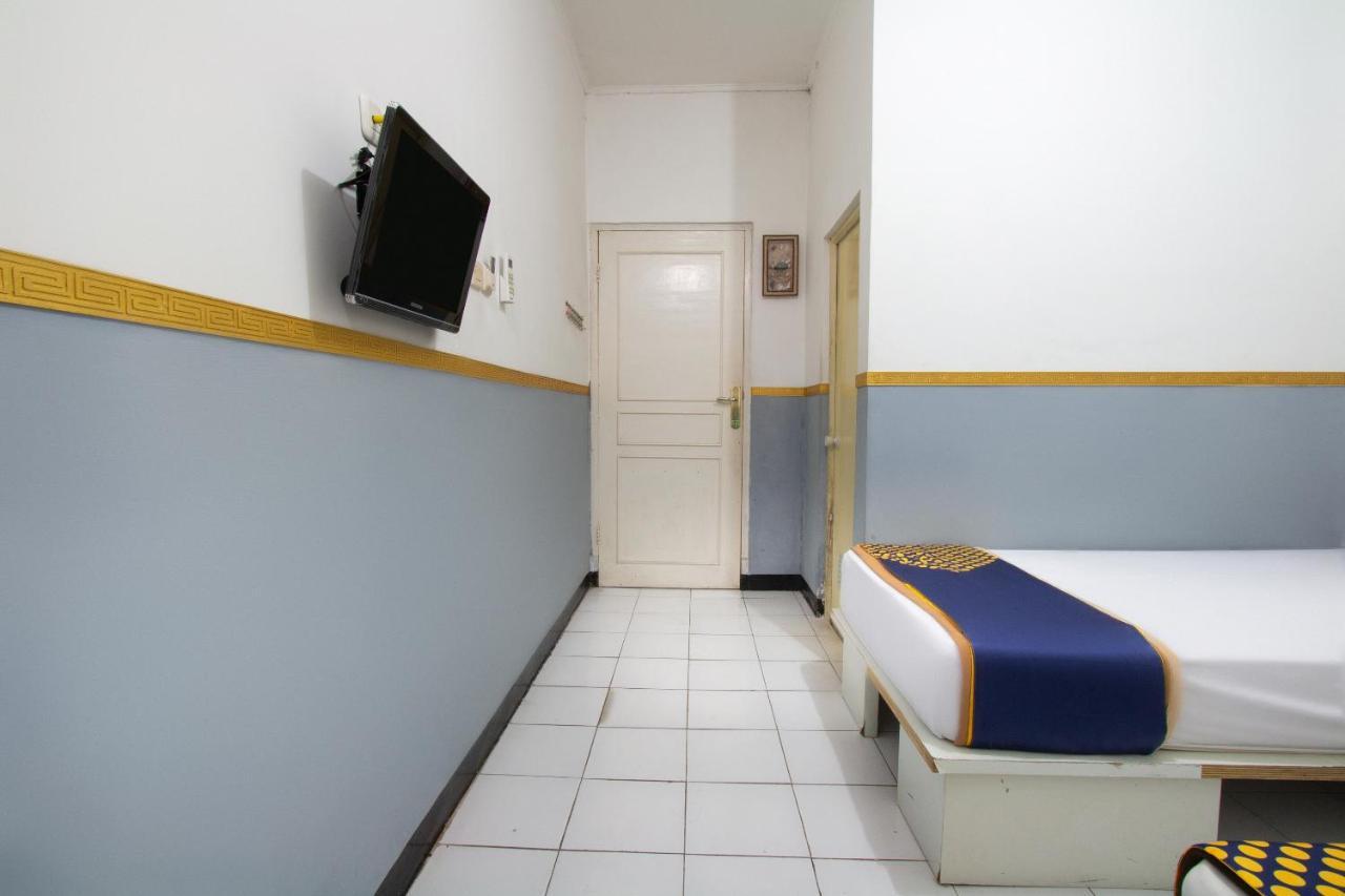 Spot On 2425 Salina Hotel Syariah 诗都阿佐 外观 照片